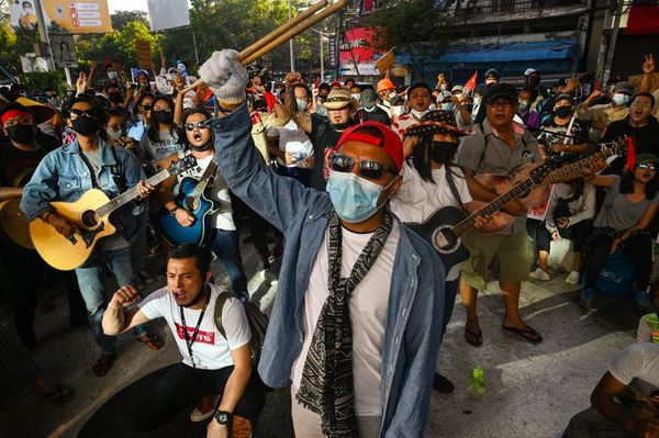 Continúan manifestaciones en Birmania contra golpe de Estado - Mundo - ABC Color