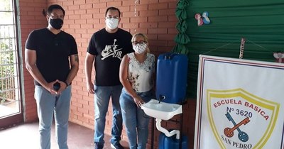 La Nación / Docentes no cuentan con computadoras para clases virtuales, denuncian