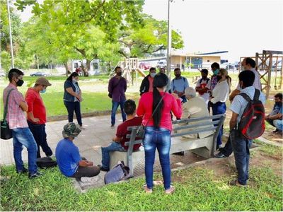 Indígenas denuncian abandono ante comisión legislativa