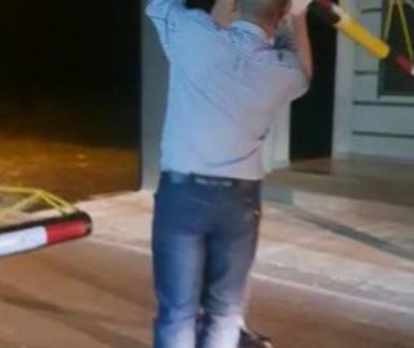 Intendente de San Cosme abrió barrera a la fuerza