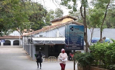 HOY / Familia de paciente en terapia del INERAM lleva una semana comprando medicamentos