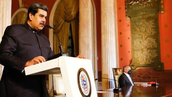 Gobierno de Biden condena ataques de Maduro al sector salud
