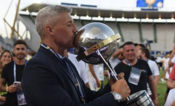 HOY / Crespo acuerda con Sâo Paulo y lo dirigirá por dos temporadas