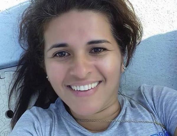 Familiares de mujer fallecida urgen a Fiscalía expedirse sobre causa de muerte