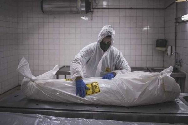 Muertes por covid-19 en África aumentan un 40% en un mes