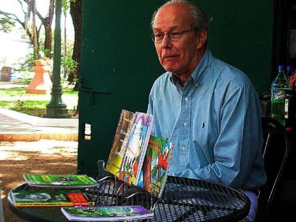 Fallece escritor Enrique Marini Palmieri