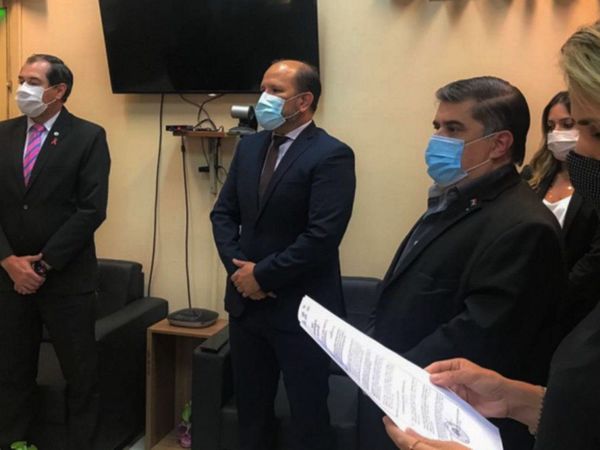 Crisis por fármacos incidió en la movida en Dirección de Insumos