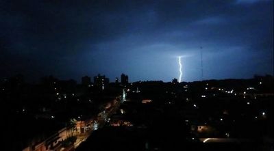 Meteorología advierte sobre lluvias y tormentas para nueve departamentos