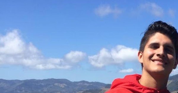 La Nación / Médicos evaluarán despertar de sobreviviente de accidente aéreo