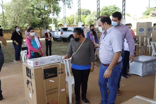 MDS amplía apoyo a mujeres rurales con tecnologías para incrementar valores económicos | .::Agencia IP::.