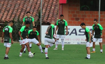 HOY / Detectan un positivo de COVID-19 en el plantel del Kelito