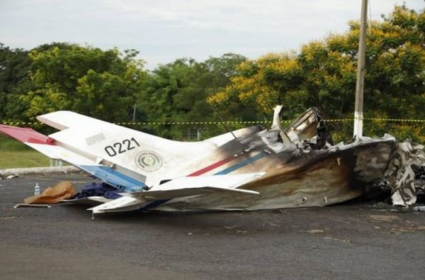 ACCIDENTE AÉREO: Imágenes de vídeo sugieren que hubo falla del motor izquierdo