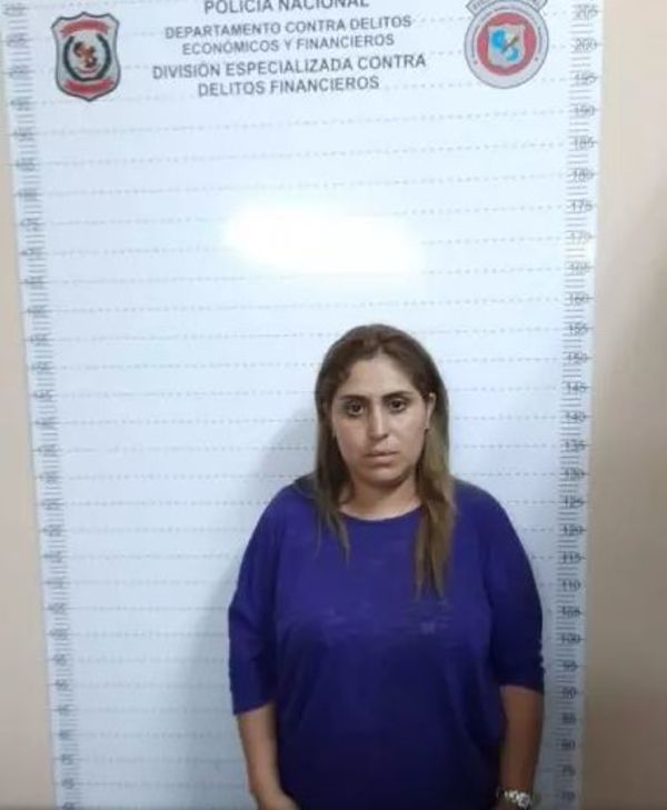 Cae doña que estafó a casas de préstamos y a 450 personas