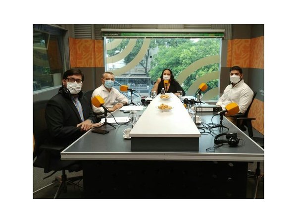Precandidatos colorados tuvieron candente debate