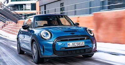 La Nación / BMW lanza en Latinoamérica el nuevo MINI Electric Collection