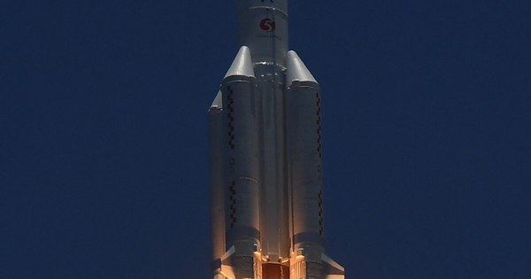 La Nación / La sonda espacial china envía un video de Marte