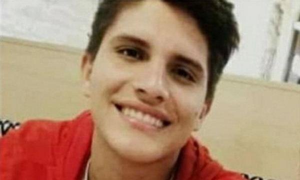 Joven que sobrevivió a tragedia aérea seguirá en coma inducido – Prensa 5