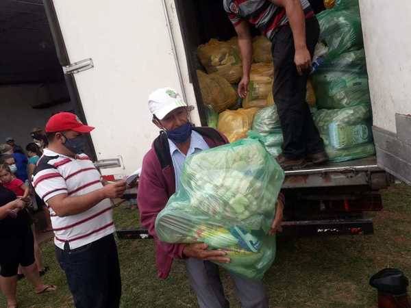 Gobierno asiste con kits de alimentos a organizaciones campesinas y sociales de Misiones, a través de la EBY
