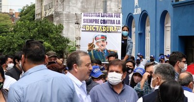 La Nación / Opositores a Alegre lidian con estigma por tener ideas contrarias, afirma Aranda