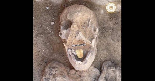El increíble hallazgo de momias con la lengua de oro: un antiguo amuleto para conectar con el más allá - C9N