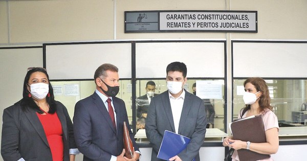 La Nación / La Nación demanda a la EBY por no proveer datos sobre gastos sociales