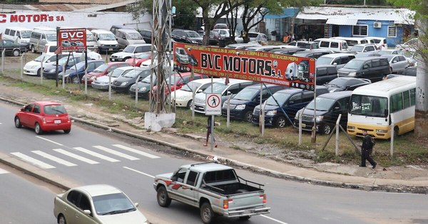 La Nación / Seprelad instruye en reporte de operaciones al sector automotriz
