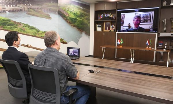 Director de Itaipu retoma contacto con Jeffrey Sachs para explorar generación de energías alternativas