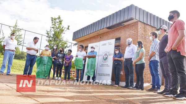 ELIMINAN UNA GRAN CANTIDAD DE CRIADEROS DE MOSQUITOS EN ITAPÚA