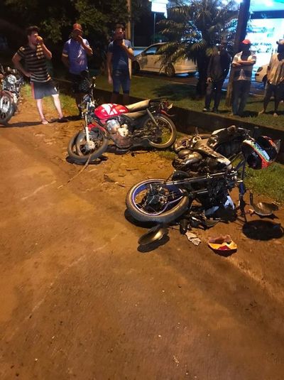 Motociclistas heridos tras choque frontal en Santa Rita - ABC en el Este - ABC Color