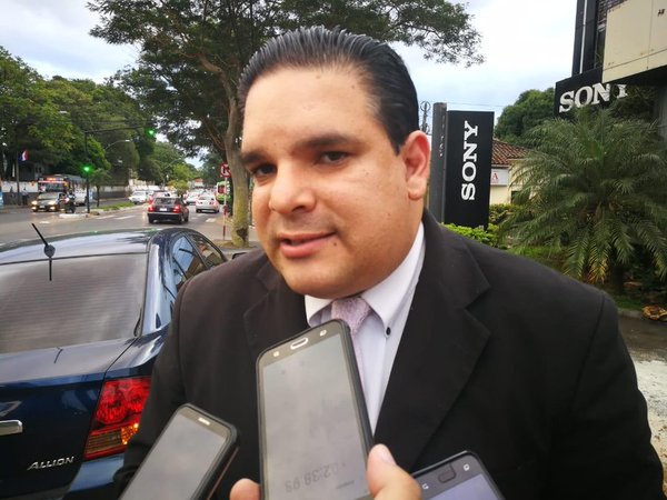 Director de Empleos de ANR critica a viceministro del MTESS por asumir cargo de jefe de campaña Daniel Centurión. - ADN Digital