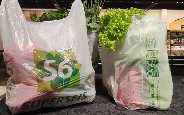 Supermercado implementa bolsas reutilizables