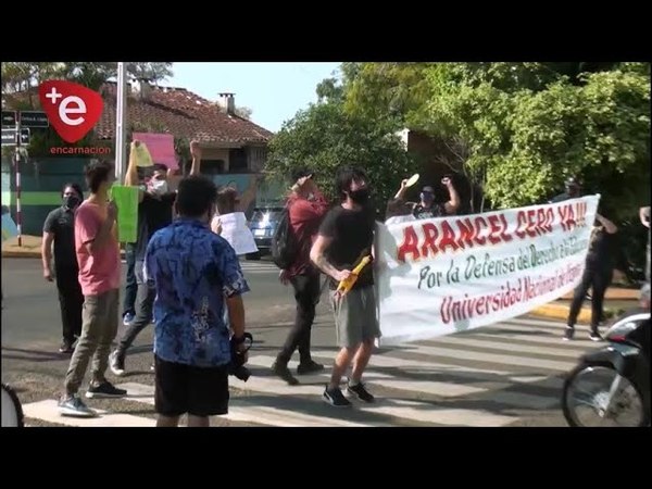 ESTUDIANTES LAMENTAN LIMITACIONES PARA ACCEDER AL ARANCEL CERO