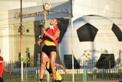 El monto que Guaraní pagó por Benítez y Bobadilla a Argentinos Juniors