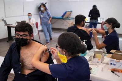 MUNDO | Chile, líder indiscutible de la vacunación contra el Covid en Latinoamérica