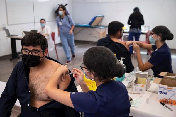 MUNDO | Chile, líder indiscutible de la vacunación contra el Covid en Latinoamérica
