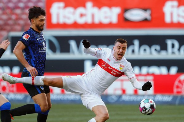Alderete cumple, pero Hertha no despega y roza la zona roja