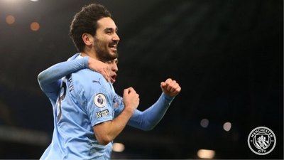 El City golea, sigue imparable y se aleja en la cima