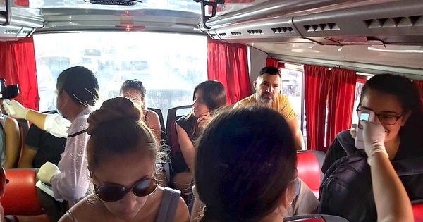 La Nación / De 50.000 casos de covid en Central, el 60% son jóvenes