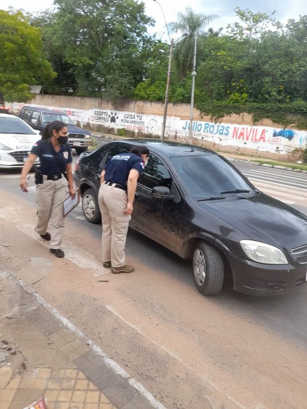 Asaltan a conductor de Uber y roban su vehículo - Nacionales - ABC Color