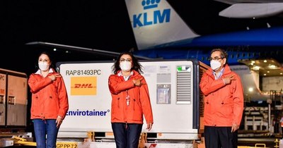 La Nación / Perú recibe segundo lote de 700.000 vacunas chinas Sinopharm