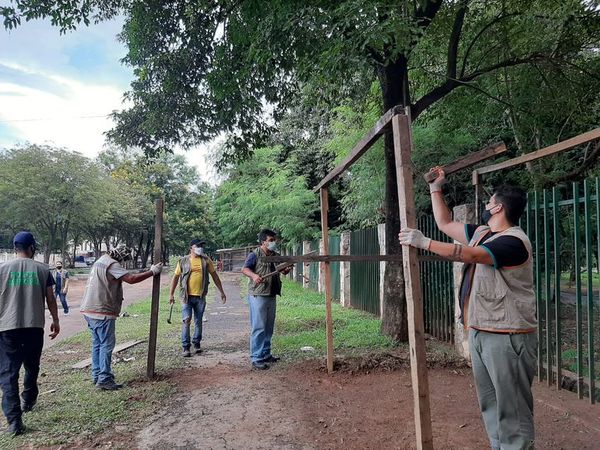 Despejan espacios públicos ocupados por damnificados - Nacionales - ABC Color