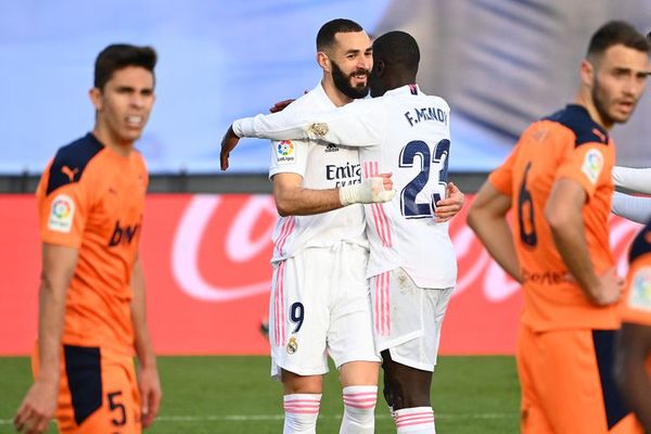 Benzema lidera al Real Madrid contra el Valencia - Fútbol - ABC Color