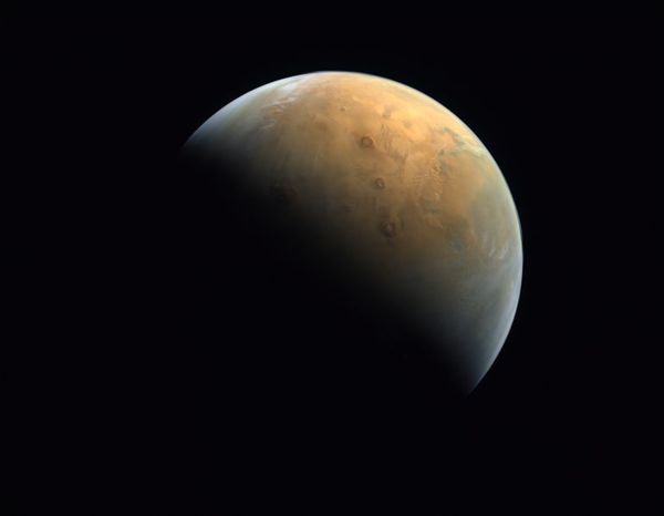 Sonda emiratí “Esperanza” manda su primera imagen de Marte - Tecnología - ABC Color