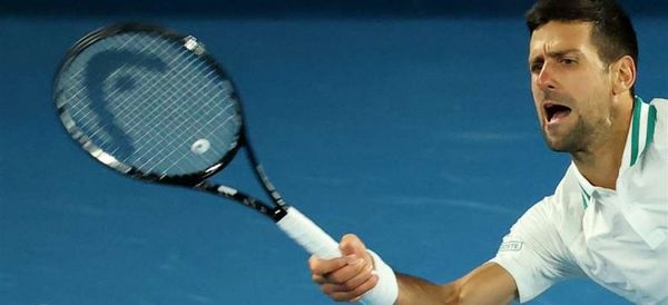 Abierto de Australia: Djokovic resiste el dolor y vence a Raonic