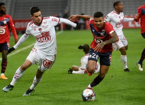 Lille mantiene la cabeza de la Ligue 1 pese a empatar ante el Brest - Fútbol - ABC Color