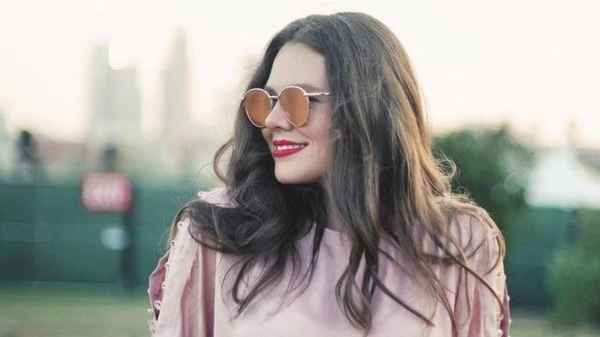 HOY / Joy Huerta, del dúo Jesse & Joy, publica el tema "Este Fuego"