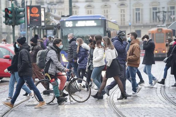 La UE estudia varias opciones para facilitar los viajes este verano - Mundo - ABC Color