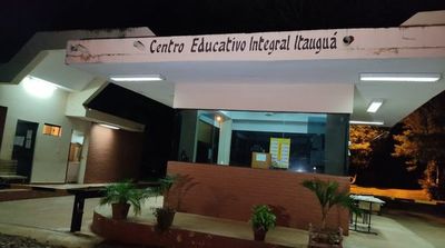 Internos quemaron colchones en Itauguá - Noticiero Paraguay