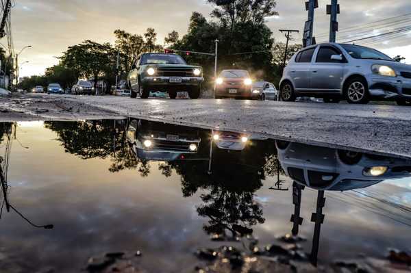 Este lunes seguirán las lluvias, según Meteorología - ADN Digital