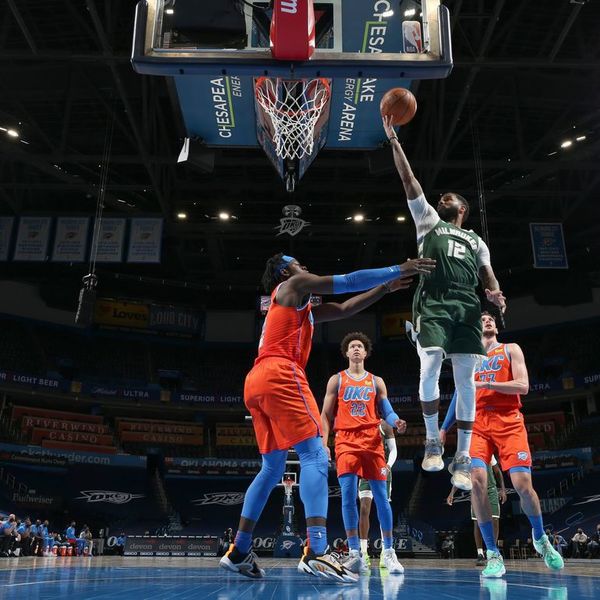 Los Bucks caen pese a gran exhibición de Antetokounmpo - Básquetbol - ABC Color
